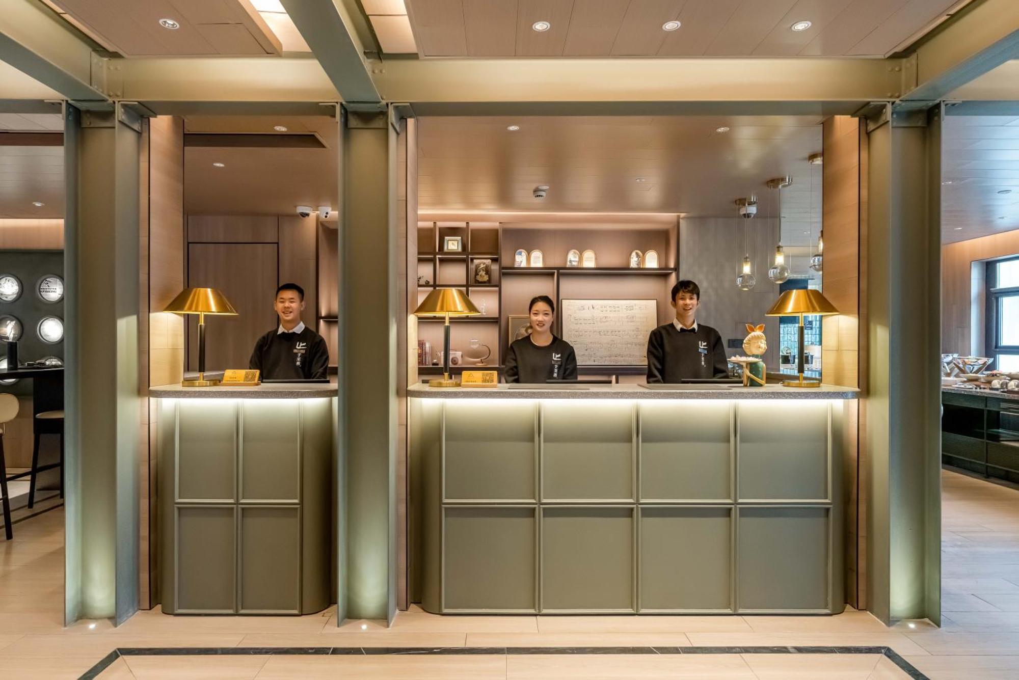 Atour Hotel Shanghai World Expo West Gaoke Road Exteriör bild
